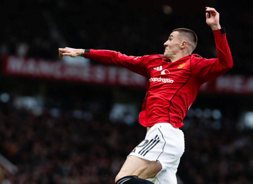 B体育官网-英超最新积分战报：曼联成功复仇，利物浦升到第4，维拉3连败